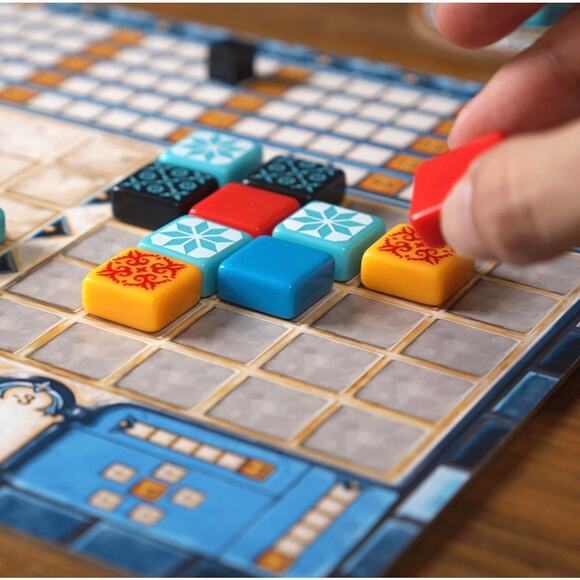AZUL Board Game Strategy Tile Placement Game for Family Fun Holiday Gift NEW - Picture 3 of 10